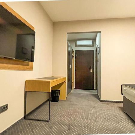 Industrial Belisce Bed and Breakfast Εξωτερικό φωτογραφία