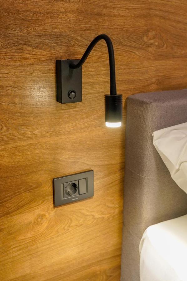 Industrial Belisce Bed and Breakfast Εξωτερικό φωτογραφία