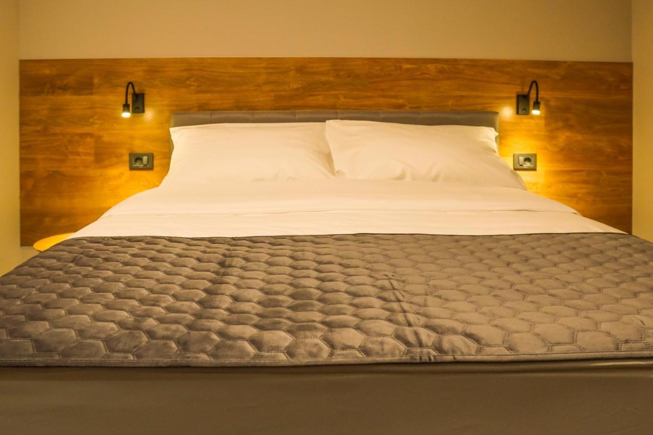Industrial Belisce Bed and Breakfast Εξωτερικό φωτογραφία