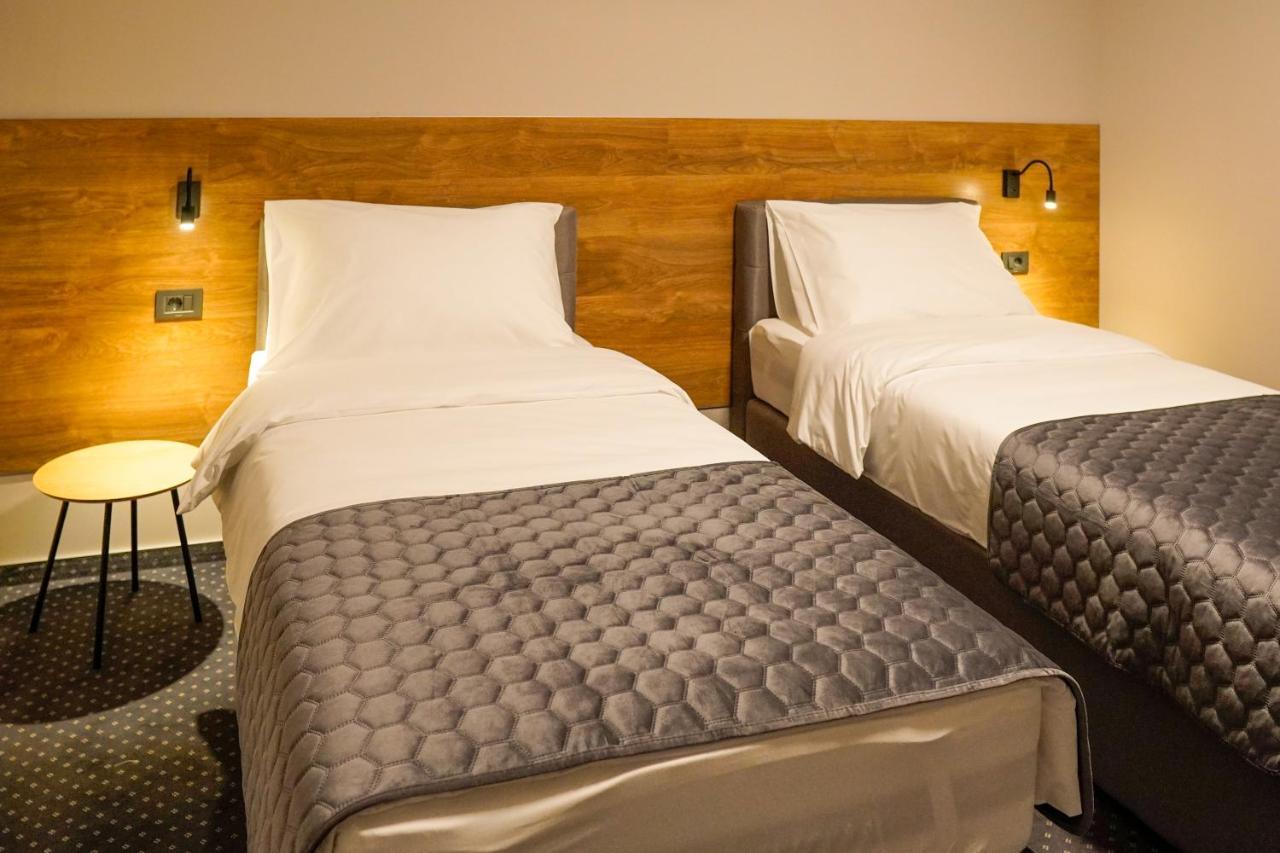 Industrial Belisce Bed and Breakfast Εξωτερικό φωτογραφία